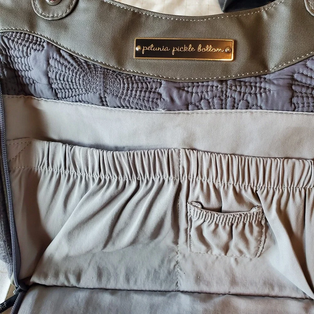 Petunia Pickle Bottom Convertible Diaper Bag‎ Backpack Tote Gray Floral Quilted